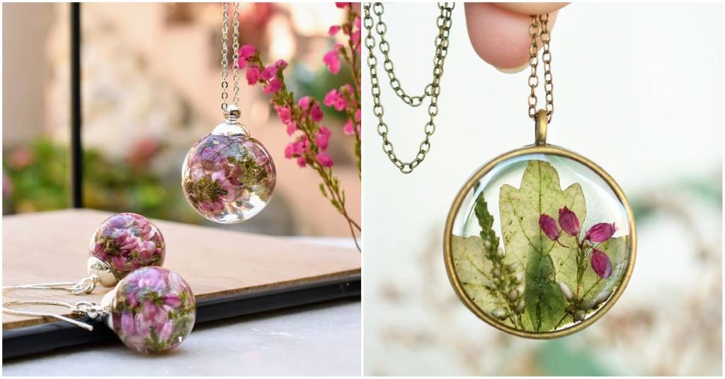 How to Make Resin Jewelry: Mix the Resin