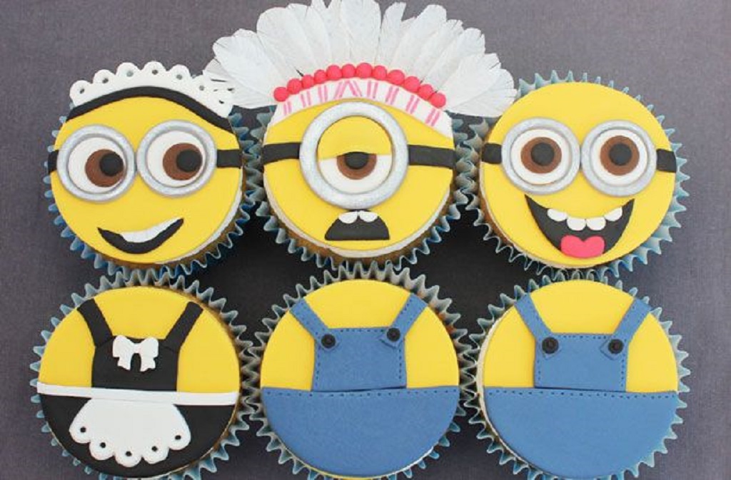 Serving and Storing Your Minion Cupcakes