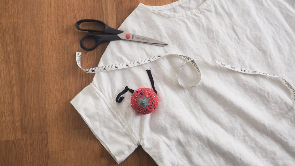 Can you sew clothes as a beginner?