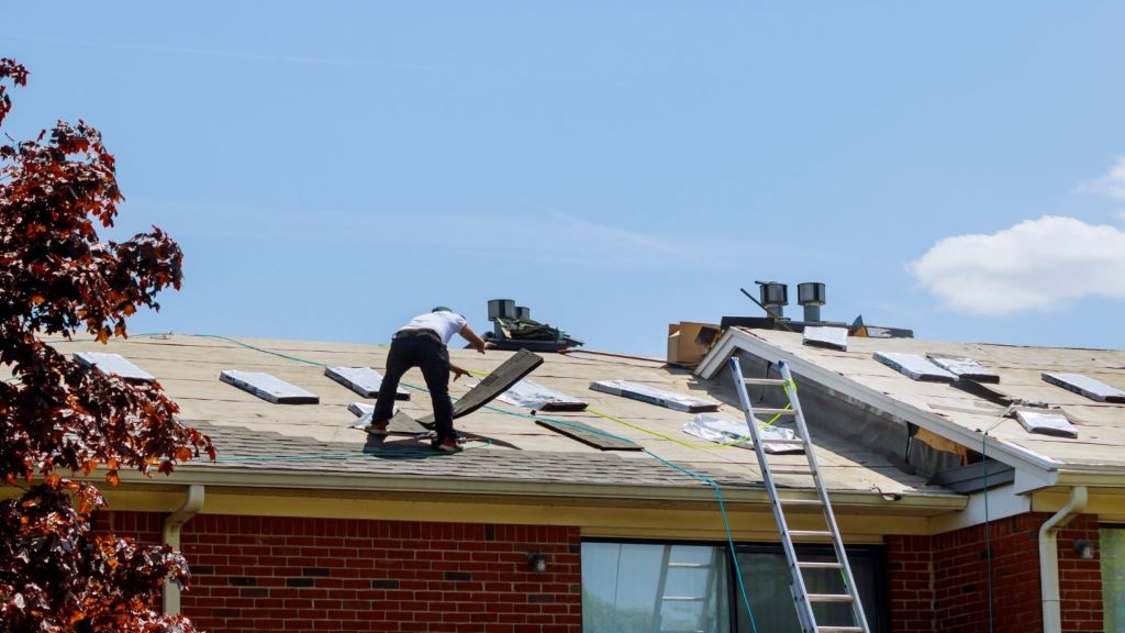 What’s the best roofing material for hurricane resistance in Jacksonville?